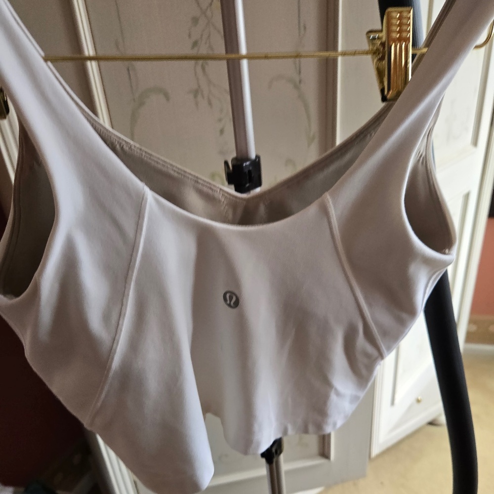 LULULEMON. White top.